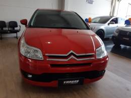 CITROËN - C4 - 2013/2014 - Vermelha - R$ 39.000,00