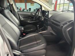 FORD - ECOSPORT - 2017/2018 - Prata - R$ 75.000,00