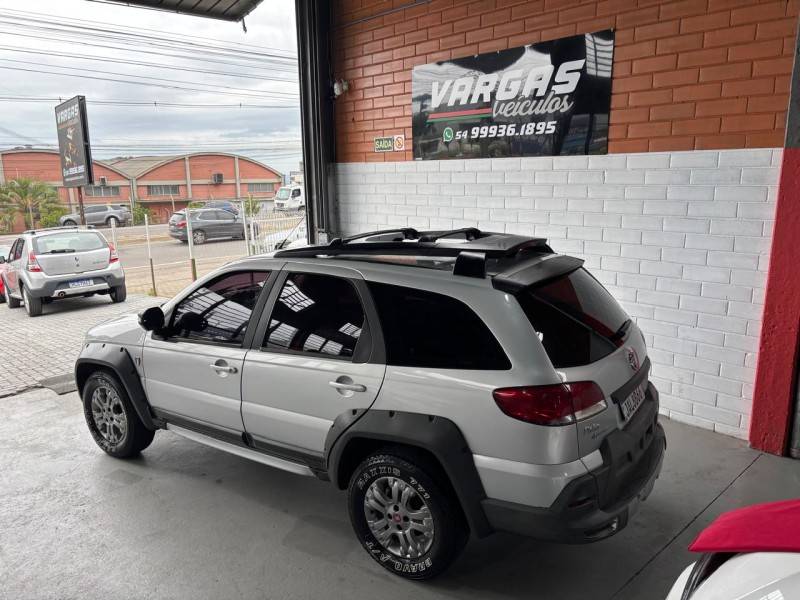 FIAT - PALIO - 2012/2012 - Prata - R$ 44.000,00