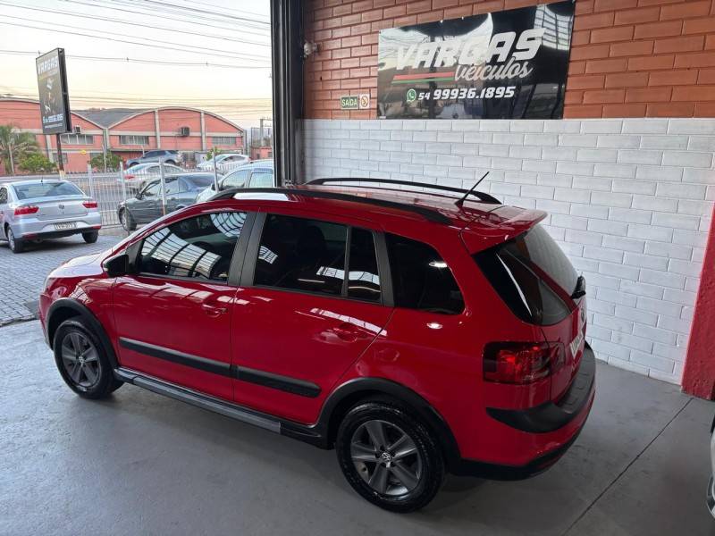 VOLKSWAGEN - SPACE CROSS - 2012/2012 - Vermelha - R$ 45.000,00