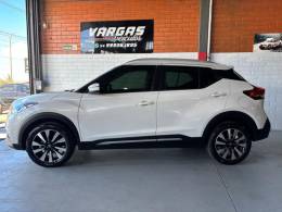 NISSAN - KICKS - 2018/2018 - Branca - R$ 83.000,00