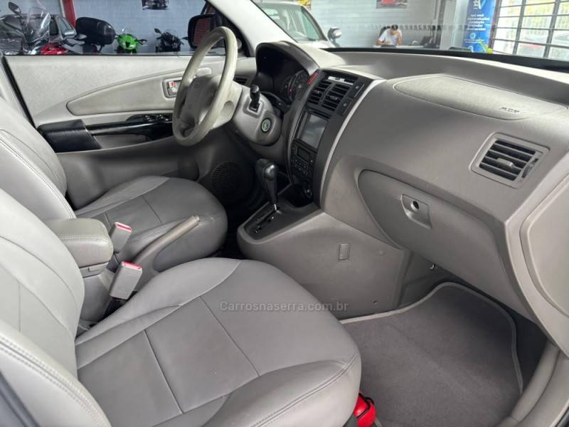 HYUNDAI - TUCSON - 2012/2013 - Preta - R$ 49.000,00