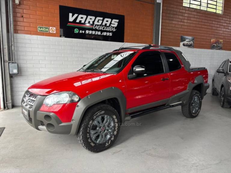 FIAT - STRADA - 2010/2011 - Vermelha - R$ 58.000,00