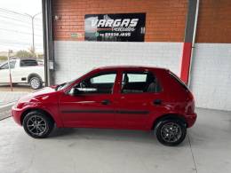 CHEVROLET - CELTA - 2003/2004 - Vermelha - R$ 18.000,00