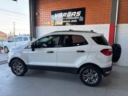 FORD - ECOSPORT - 2015/2016 - Branca - R$ 58.000,00