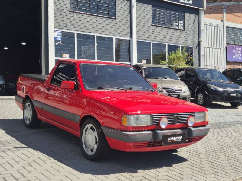 VOLKSWAGEN - SAVEIRO - 1993/1994 - Vermelha - R$ 33.000,00