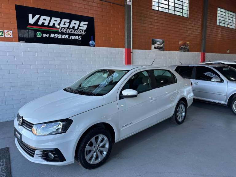 VOLKSWAGEN - VOYAGE - 2018/2018 - Branca - R$ 55.000,00