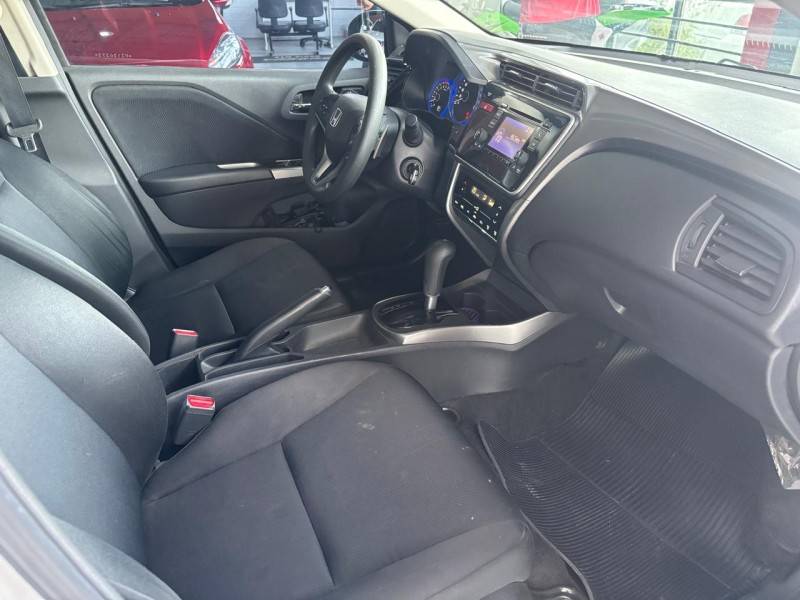 HONDA - CITY - 2015/2015 - Prata - R$ 69.000,00