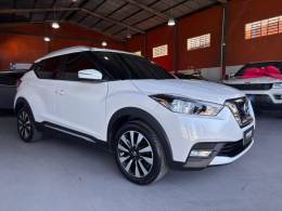 NISSAN - KICKS - 2016/2017 - Branca - R$ 82.000,00