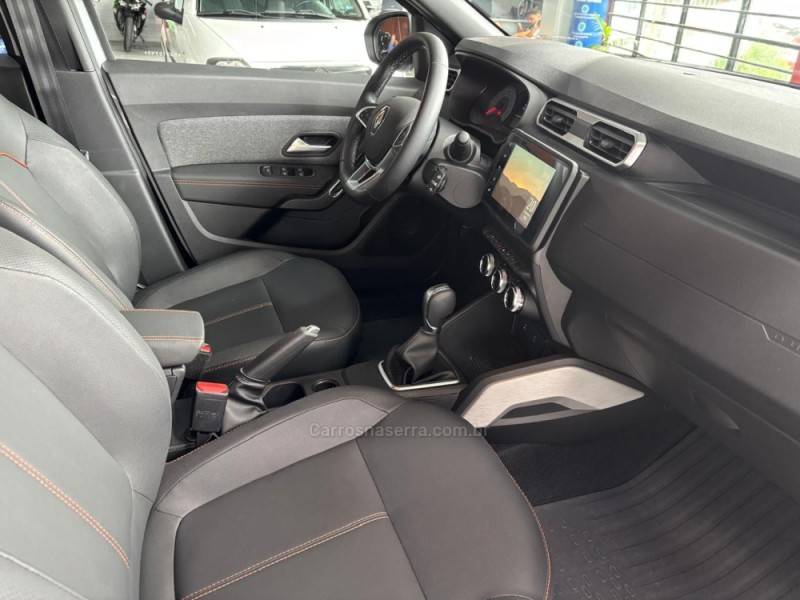 RENAULT - DUSTER - 2025/2026 - Branca - R$ 128.000,00