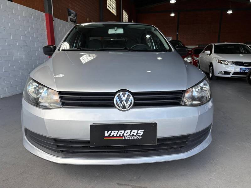 VOLKSWAGEN - VOYAGE - 2014/2014 - Prata - R$ 39.000,00