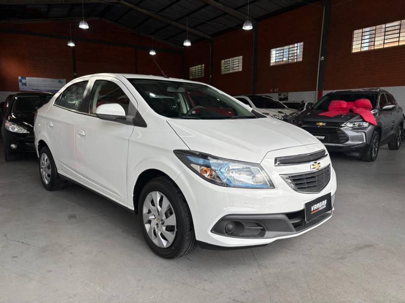 CHEVROLET - PRISMA - 2014/2015 - Branca - R$ 50.000,00