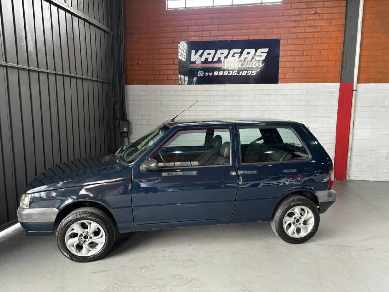 FIAT - UNO - 2011/2011 - Azul - R$ 24.900,00