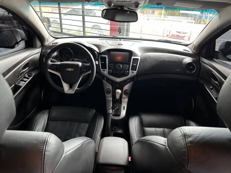 CHEVROLET - CRUZE - 2014/2014 - Branca - R$ 72.900,00