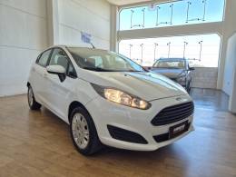 FORD - FIESTA - 2013/2014 - Branca - R$ 42.000,00