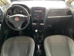 FIAT - IDEA - 2010/2011 - Prata - R$ 28.000,00