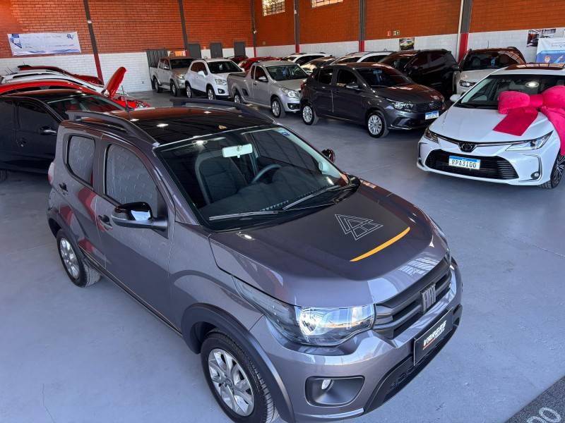 FIAT - MOBI - 2022/2023 - Cinza - R$ 63.000,00