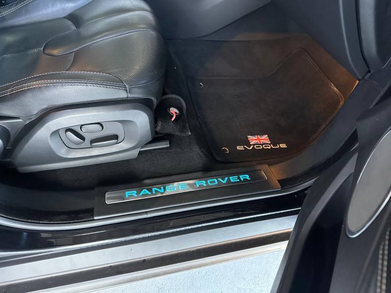 LAND ROVER - RANGE ROVER EVOQUE - 2014/2014 - Preta - R$ 120.000,00