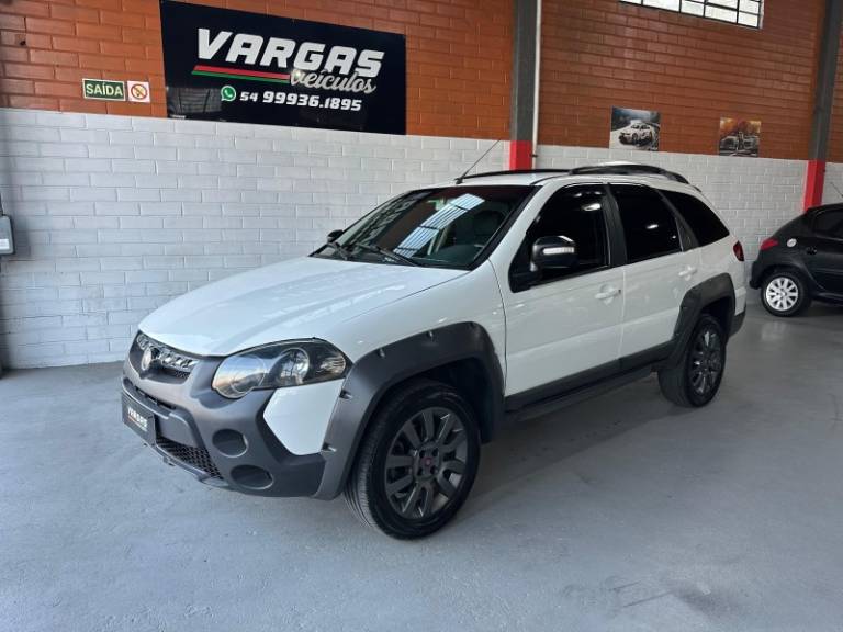 FIAT - PALIO - 2016/2017 - Branca - R$ 52.000,00