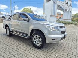 CHEVROLET - S10 - 2014/2014 - Prata - R$ 96.000,00