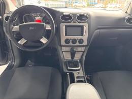 FORD - FOCUS - 2011/2012 - Cinza - R$ 41.000,00
