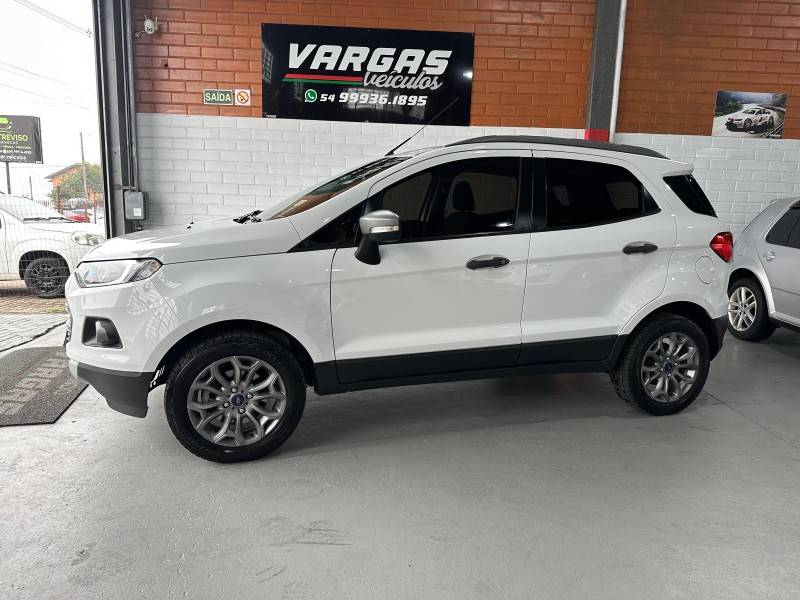 FORD - ECOSPORT - 2013/2014 - Branca - R$ 59.000,00