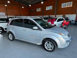 FORD - FIESTA - 2008/2009 - Prata - R$ 29.900,00