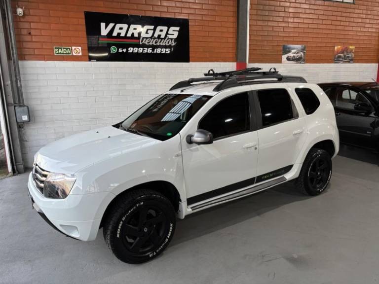 RENAULT - DUSTER - 2015/2015 - Branca - R$ 56.000,00