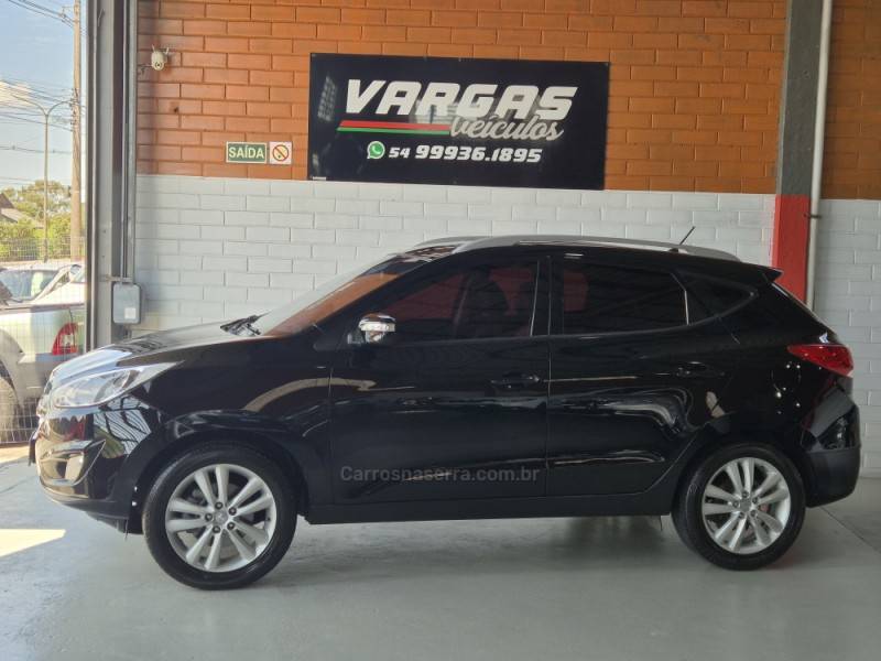 HYUNDAI - IX35 - 2011/2012 - Preta - R$ 64.000,00