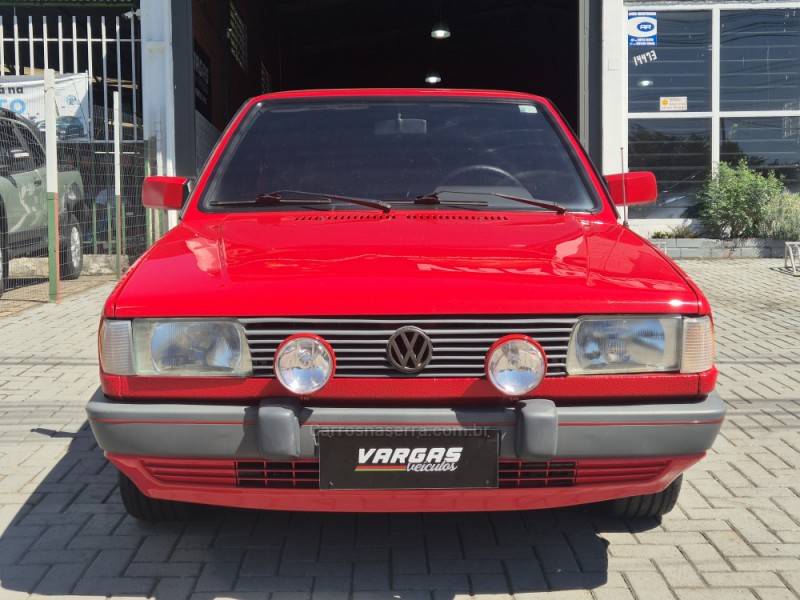 VOLKSWAGEN - SAVEIRO - 1993/1994 - Vermelha - R$ 33.000,00