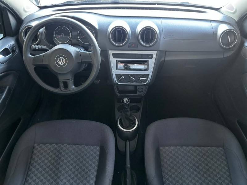 VOLKSWAGEN - SAVEIRO - 2015/2015 - Branca - R$ 60.000,00