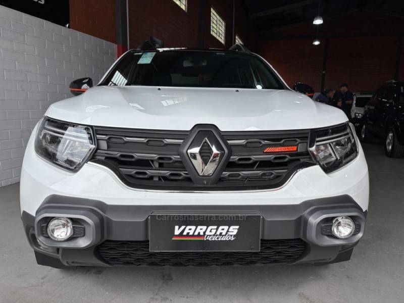 RENAULT - DUSTER - 2025/2026 - Branca - R$ 128.000,00