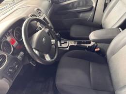 FORD - FOCUS - 2011/2012 - Cinza - R$ 41.000,00