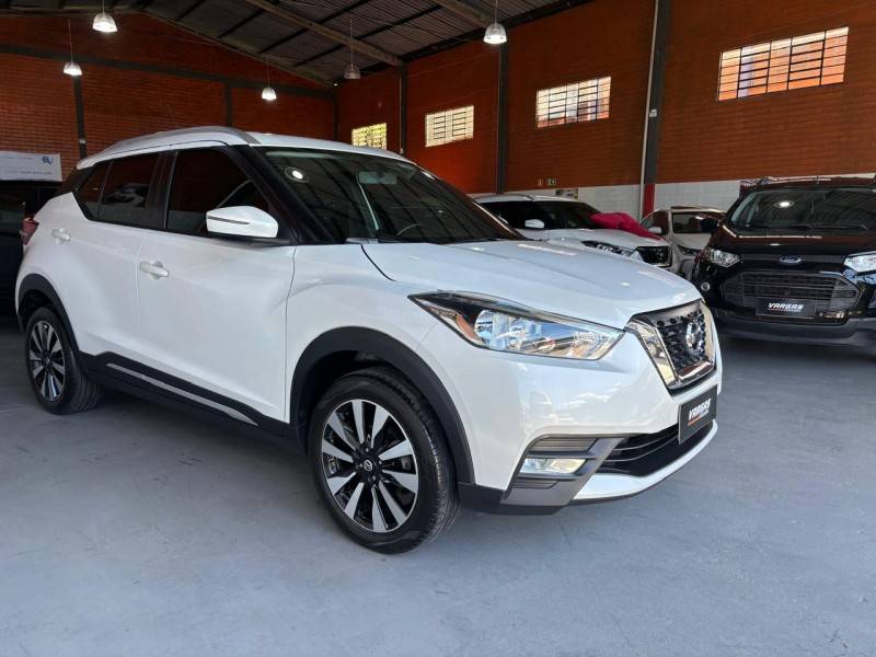 NISSAN - KICKS - 2018/2018 - Branca - R$ 83.000,00