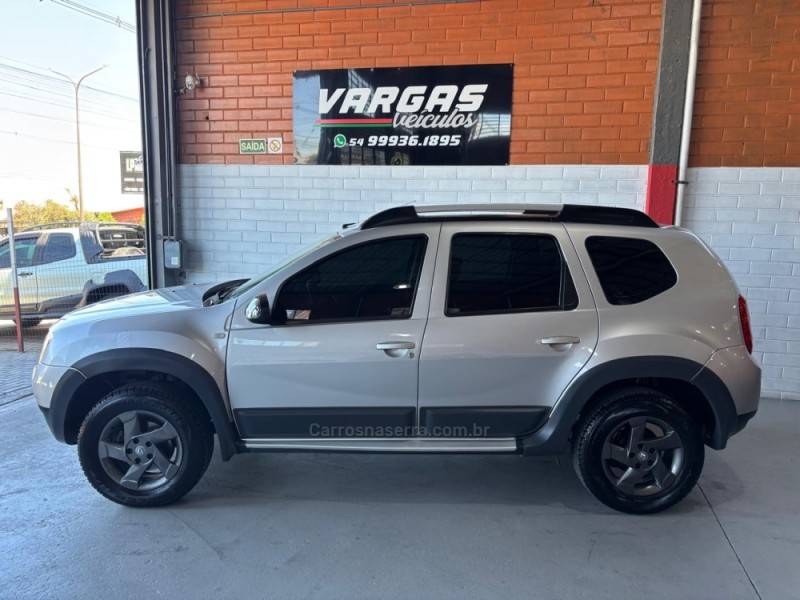 RENAULT - DUSTER - 2012/2013 - Prata - R$ 59.900,00
