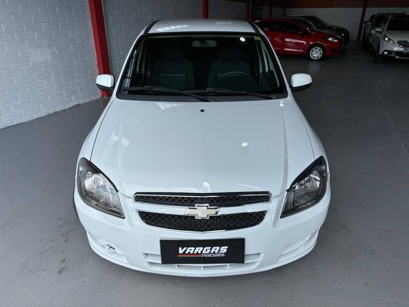 CHEVROLET - CELTA - 2014/2014 - Branca - R$ 34.900,00