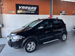 VOLKSWAGEN - CROSSFOX - 2008/2009 - Preta - R$ 37.000,00