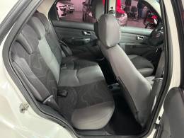 FIAT - SIENA - 2014/2015 - Branca - R$ 37.000,00