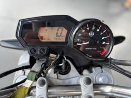 YAMAHA - FAZER - 2009/2010 - Prata - R$ 12.000,00