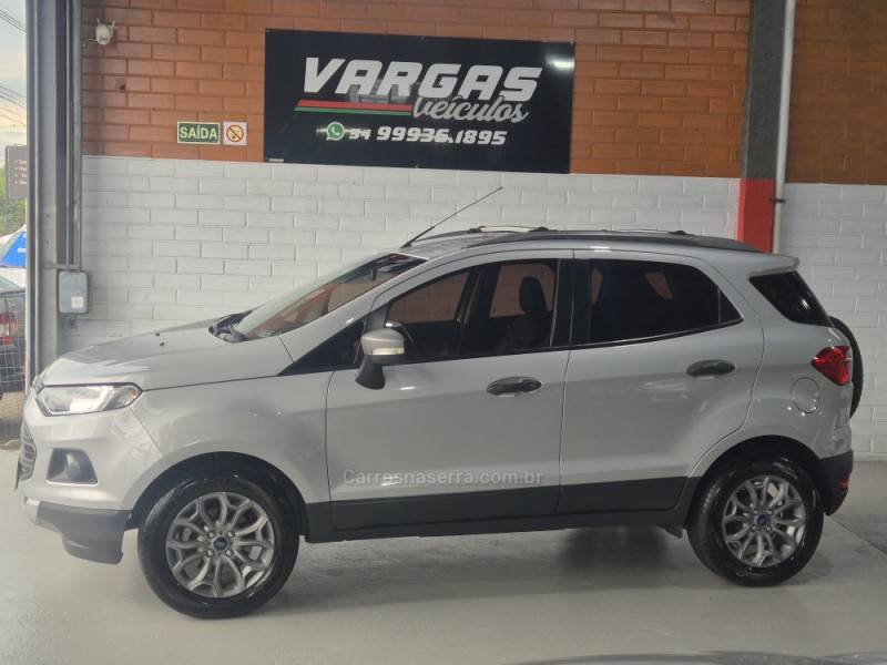 FORD - ECOSPORT - 2012/2013 - Prata - R$ 57.000,00