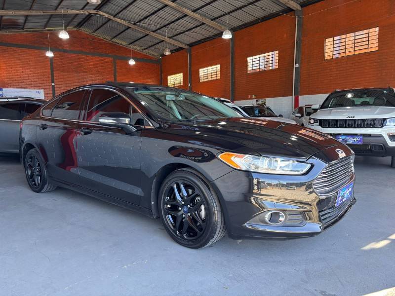FORD - FUSION - 2014/2014 - Preta - R$ 69.000,00