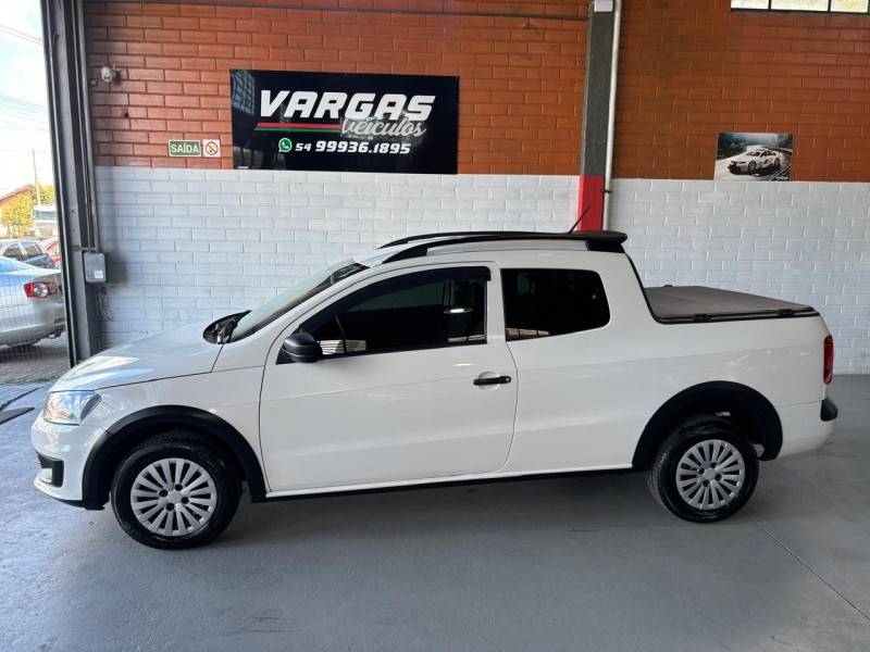 VOLKSWAGEN - SAVEIRO - 2015/2015 - Branca - R$ 60.000,00