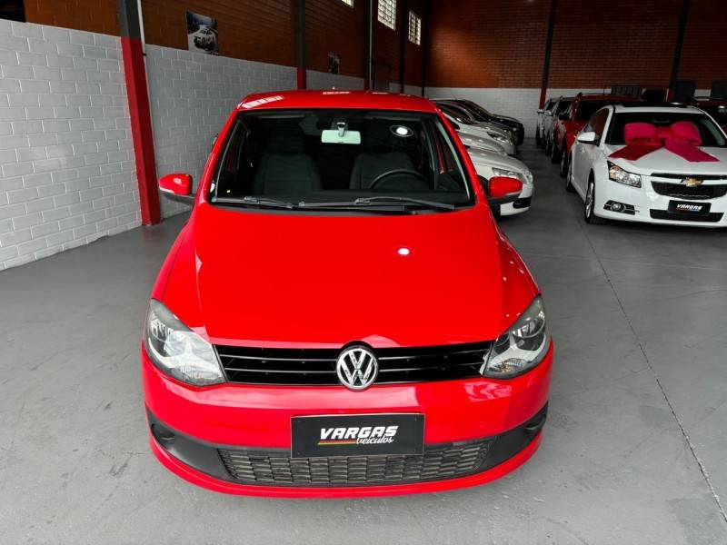 VOLKSWAGEN - FOX - 2011/2011 - Vermelha - R$ 32.900,00