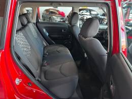 KIA MOTORS - SOUL - 2010/2011 - Vermelha - R$ 40.000,00