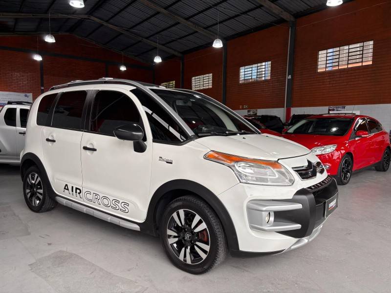 CITROËN - AIRCROSS - 2014/2014 - Branca - R$ 42.000,00