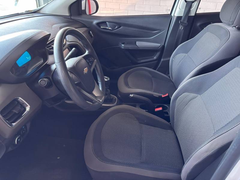 CHEVROLET - PRISMA - 2016/2016 - Branca - R$ 57.000,00
