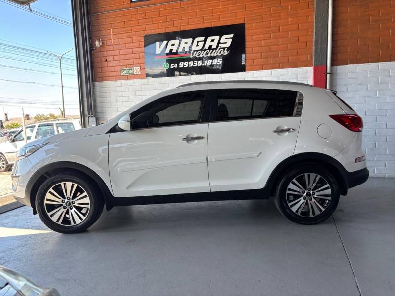 KIA MOTORS - SPORTAGE - 2014/2015 - Branca - R$ 86.000,00