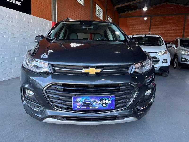 CHEVROLET - TRACKER - 2018/2019 - Cinza - R$ 90.000,00
