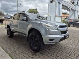 CHEVROLET - S10 - 2012/2013 - Prata - R$ 90.000,00