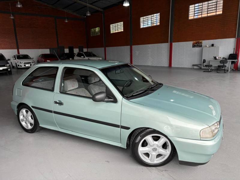 VOLKSWAGEN - GOL - 1995/1995 - Verde - R$ 30.000,00